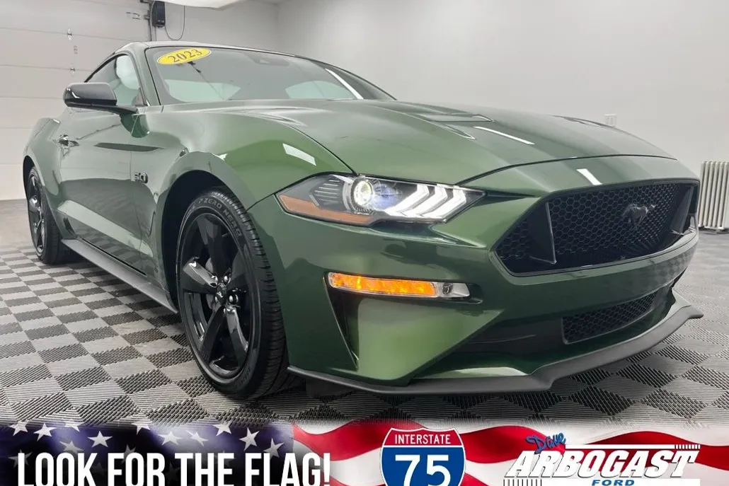 2023 Ford Mustang GT photo 1