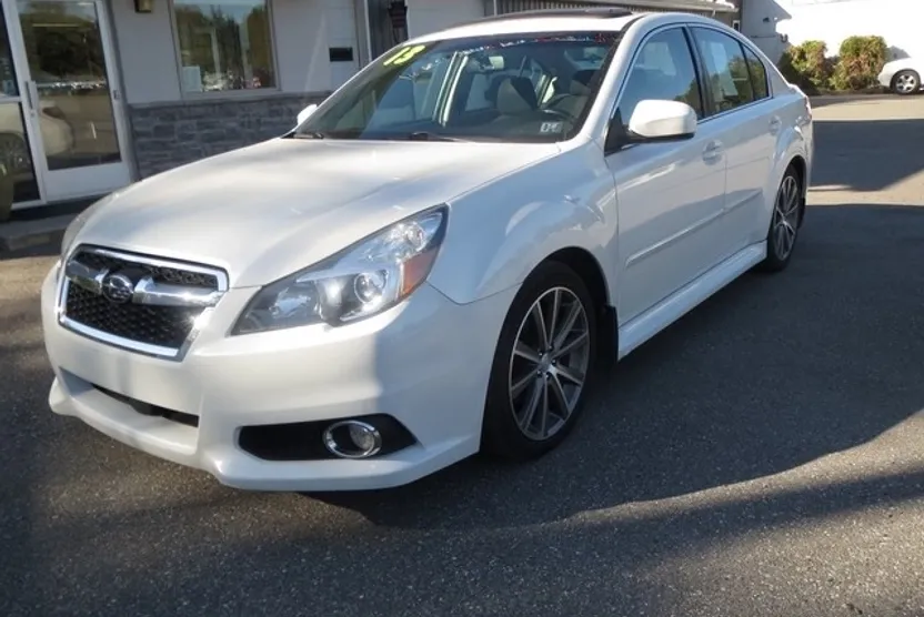 2013 Subaru Legacy 2.5i Sport photo 1