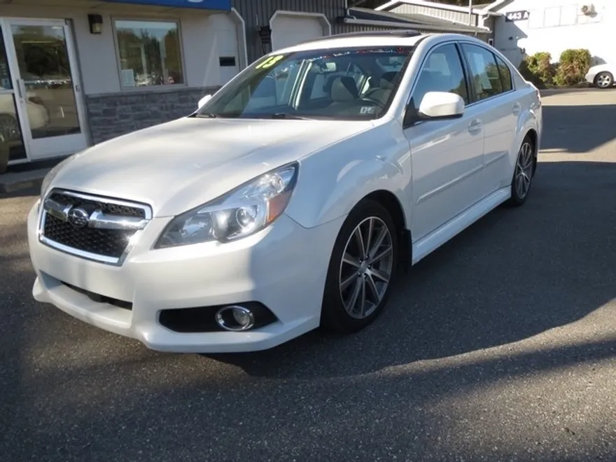 2013 Subaru Legacy 2.5i Sport photo 1