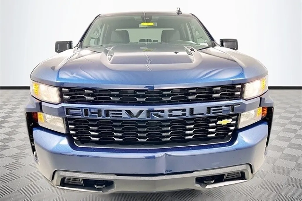 2022 Chevrolet Silverado 1500 Custom photo 1