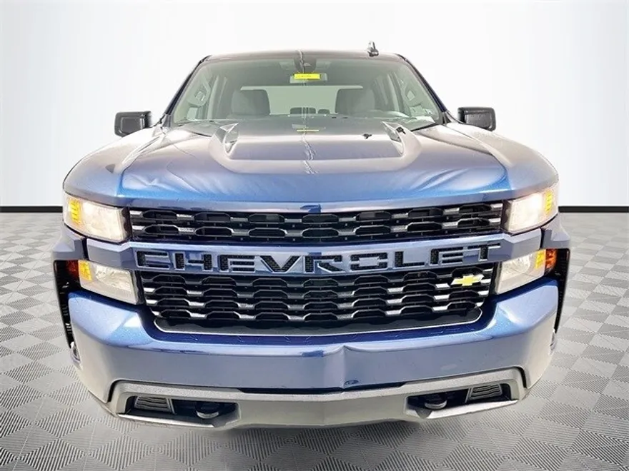 2022 Chevrolet Silverado 1500 Custom photo 1