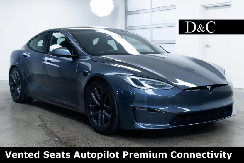 2021 Tesla Model S Plaid photo 1