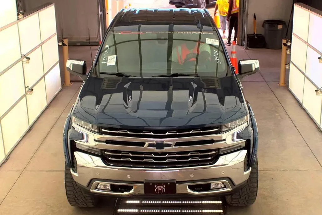 2019 Chevrolet Silverado 1500 LTZ photo 1