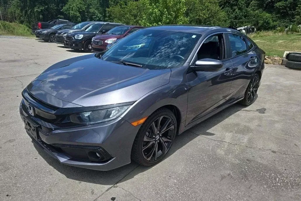 2019 Honda Civic Sport photo 1