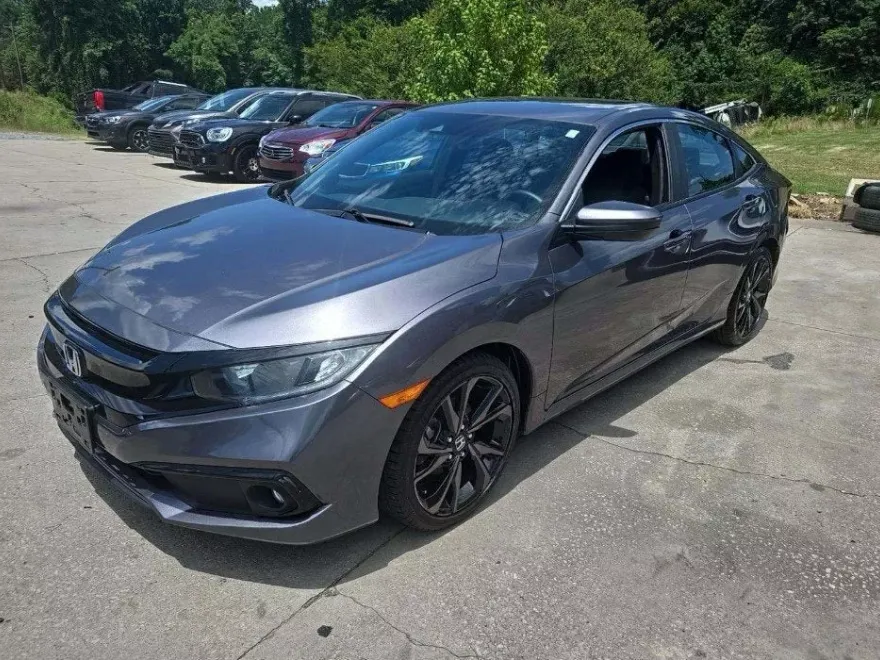 2019 Honda Civic Sport photo 1