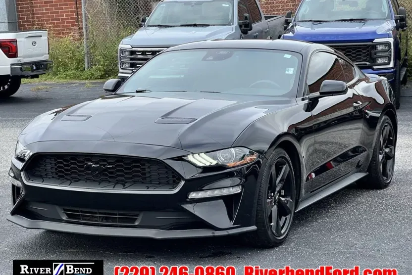2021 Ford Mustang EcoBoost photo 1