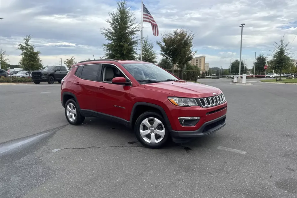 2019 Jeep Compass Latitude photo 1
