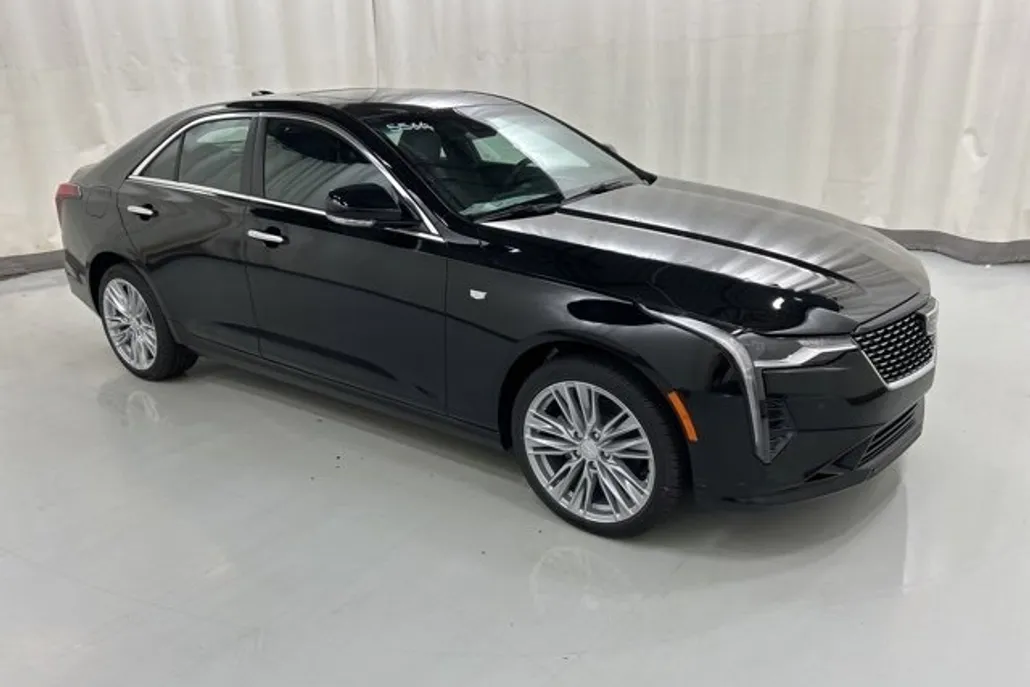 2025 Cadillac CT4 Premium Luxury photo 1