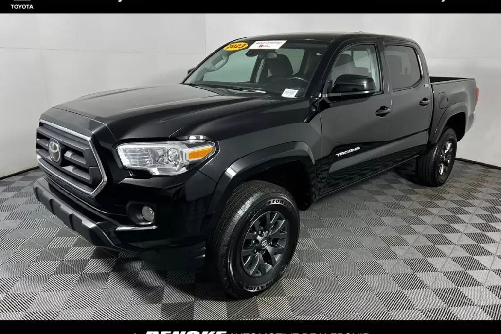 2023 Toyota Tacoma SR photo 1