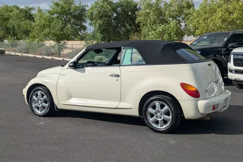 2005 Chrysler PT Cruiser Touring photo 1