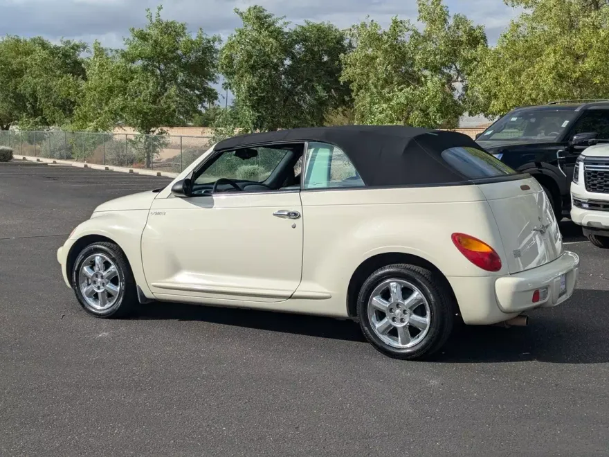 2005 Chrysler PT Cruiser Touring photo 1