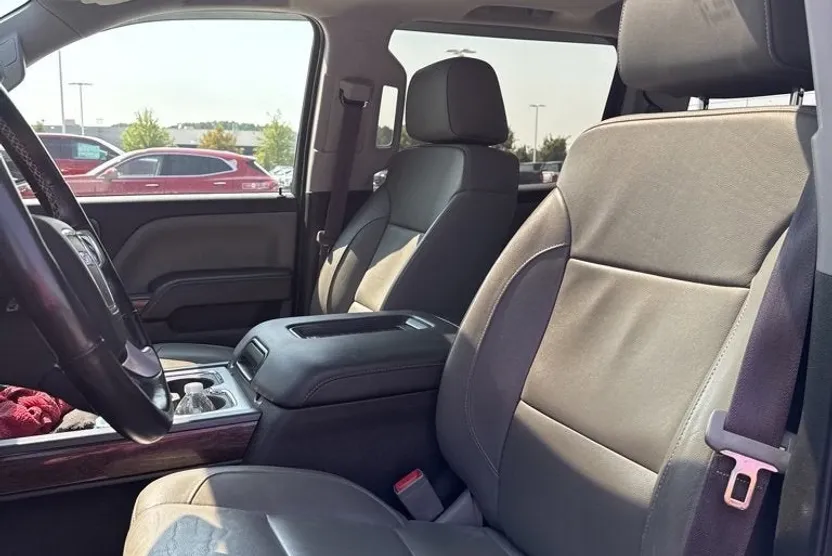 2017 Gmc Sierra 1500 SLT photo 1