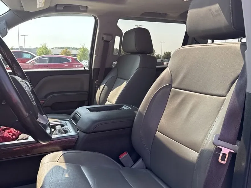 2017 Gmc Sierra 1500 SLT photo 1