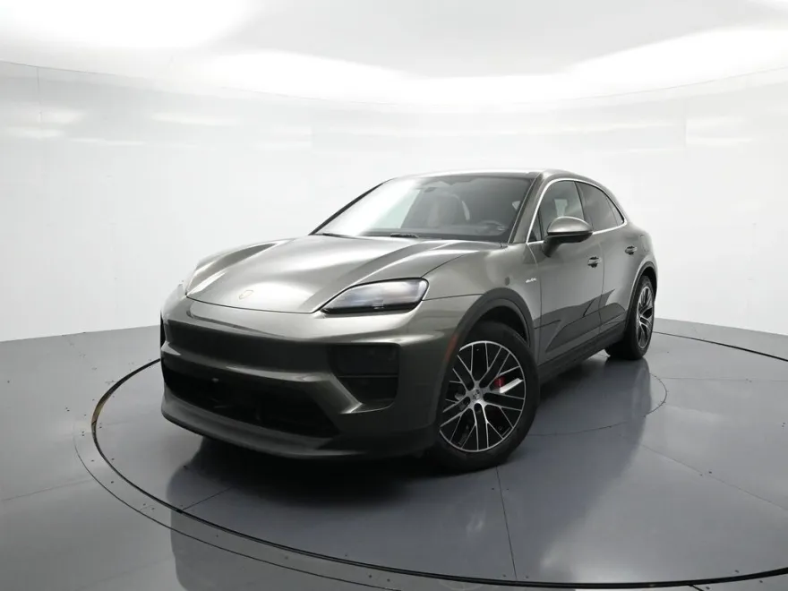 2025 Porsche Macan Electric photo 1