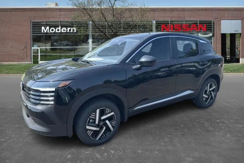 2025 Nissan Kicks SV photo 1