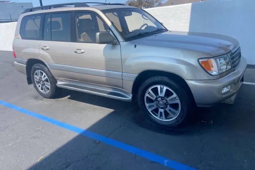 2003 Toyota Land Cruiser Base photo 1