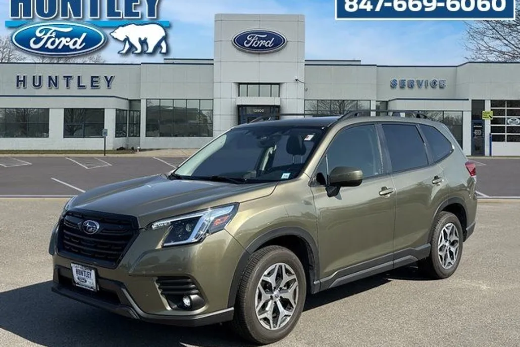 2024 Subaru Forester Premium photo 1
