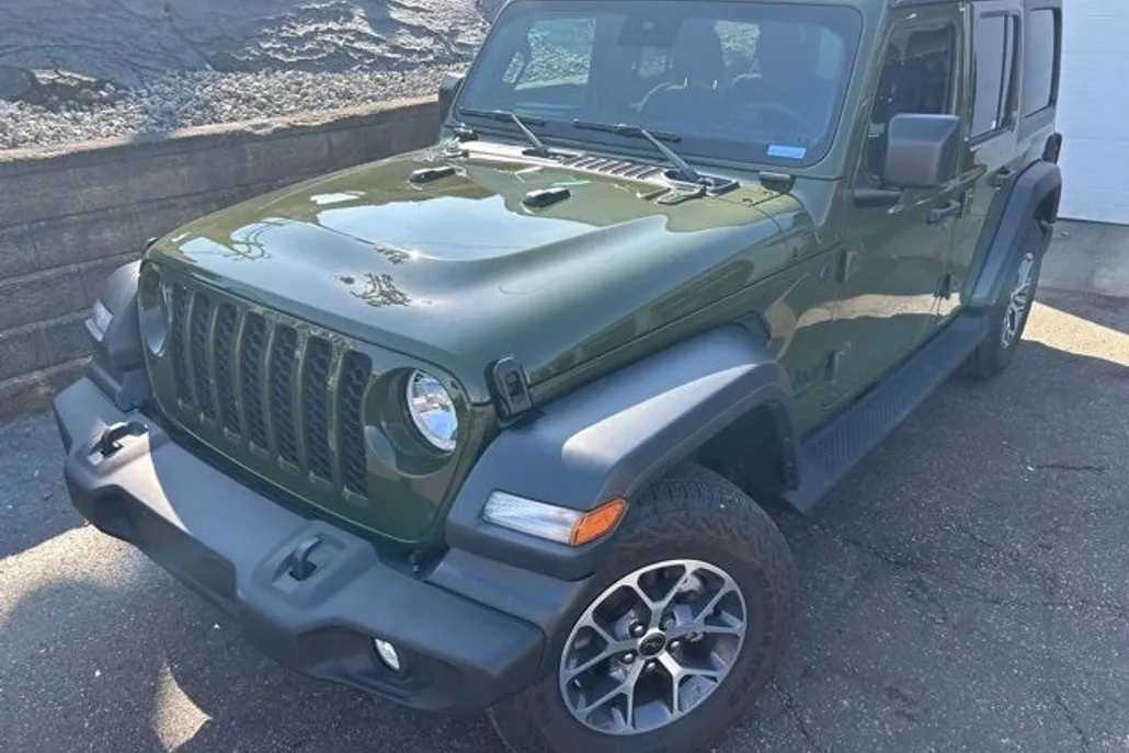 2024 Jeep Wrangler Sport S photo 1