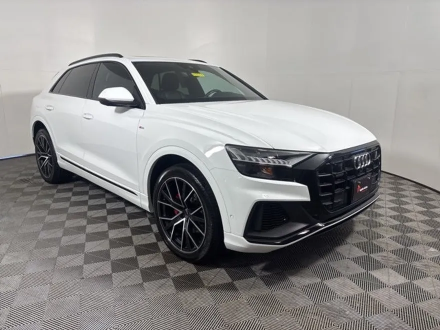 2021 Audi Q8 55 Premium Plus photo 1