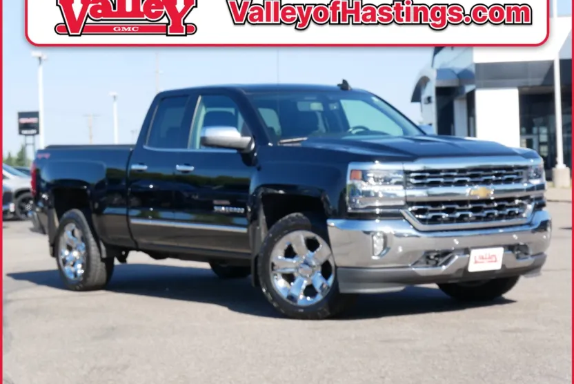 2017 Chevrolet Silverado 1500 LTZ photo 1