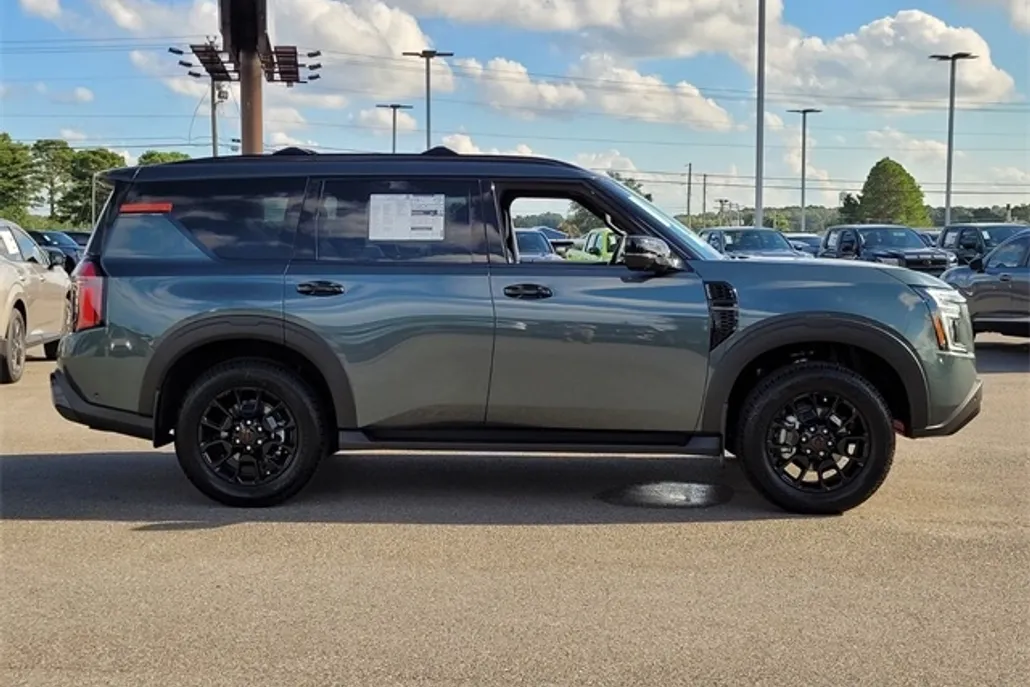 2026 Nissan Armada photo 1