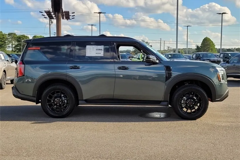 2026 Nissan Armada photo 1
