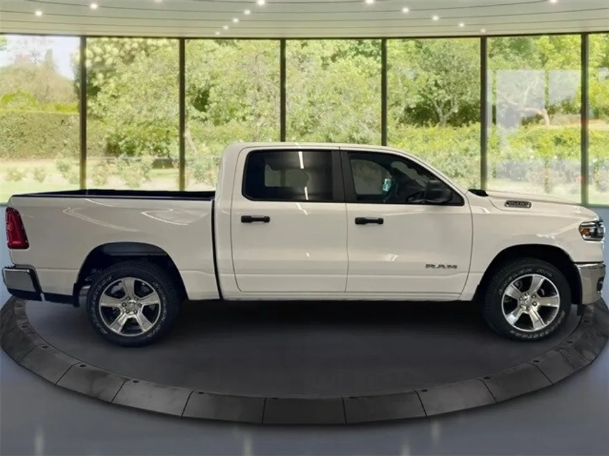 2026 Ram 1500 Tradesman photo 1