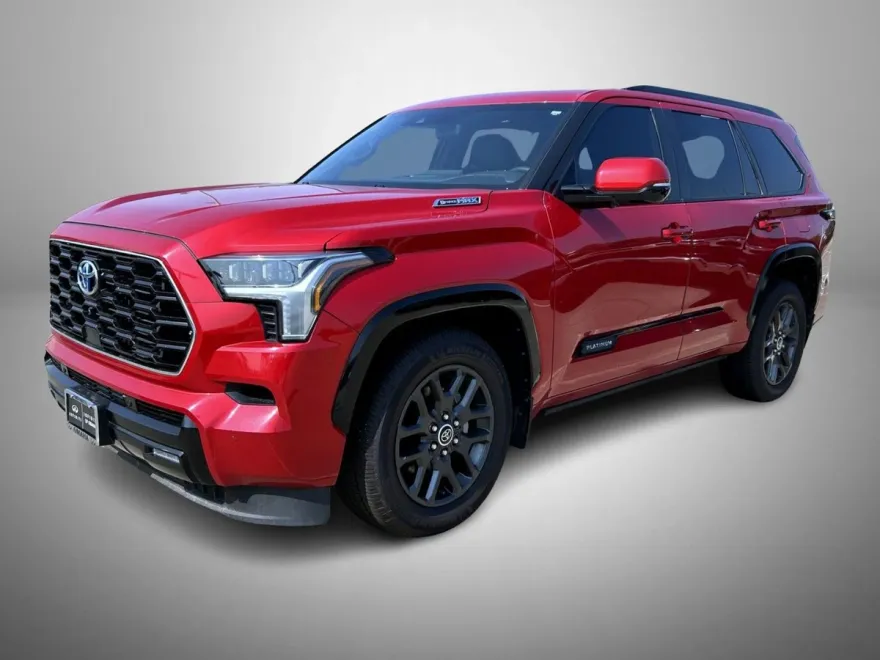 2023 Toyota Sequoia Platinum photo 1