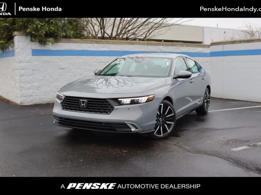 2025 Honda Accord Touring photo 1
