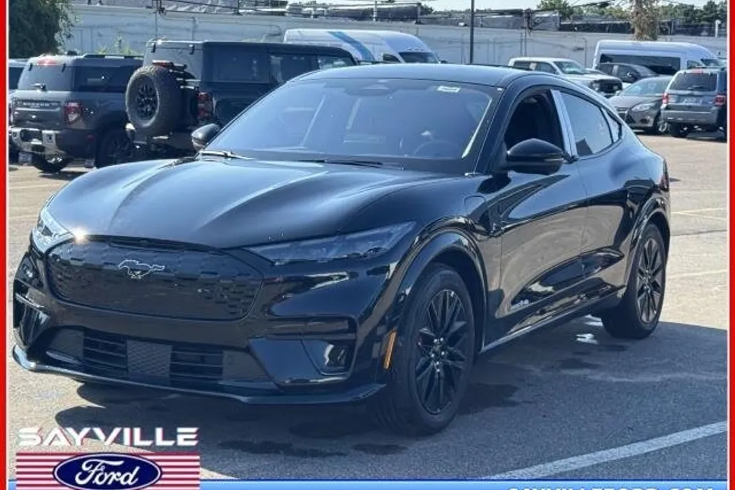 2025 Ford Mustang Mach-E Premium photo 1
