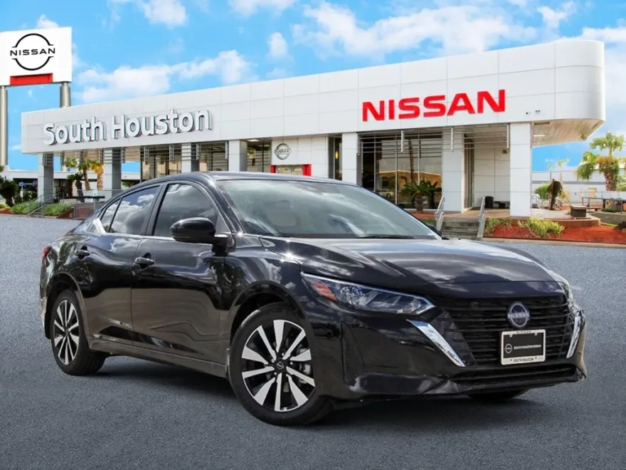 2025 Nissan Sentra SV photo 1