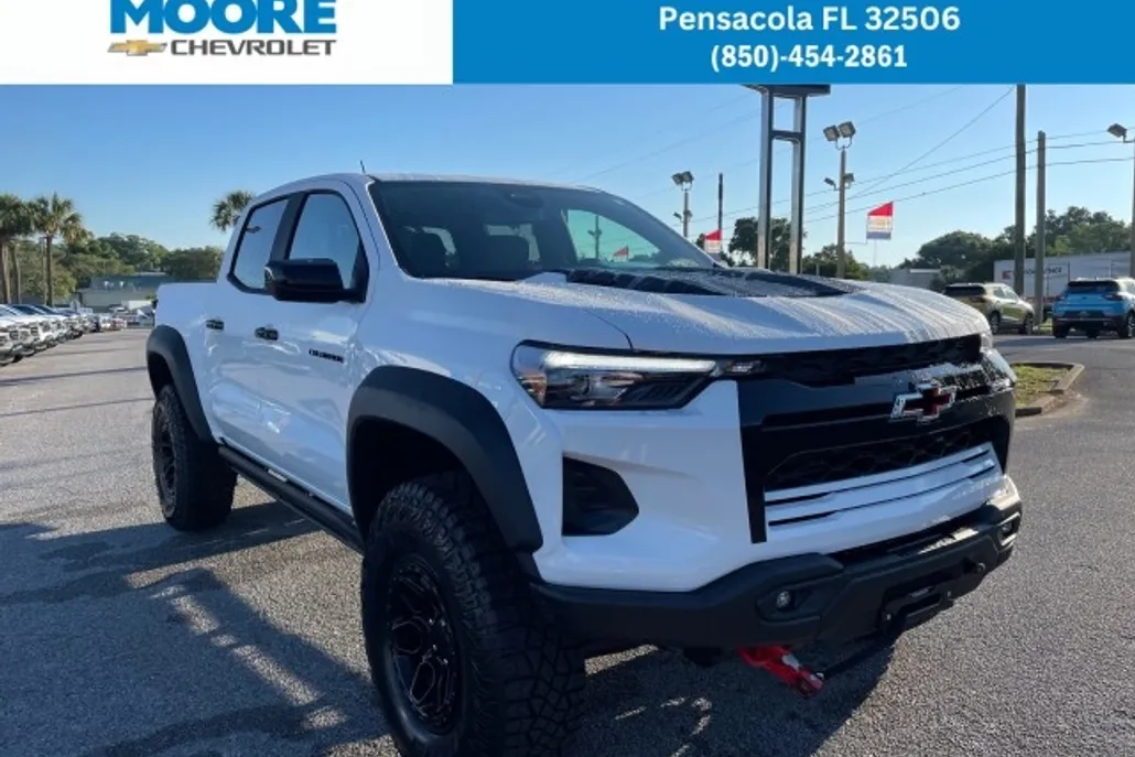 2025 Chevrolet Colorado ZR2 photo 1
