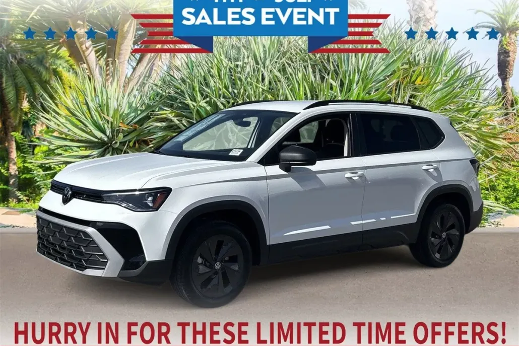 2025 Volkswagen Taos S photo 1