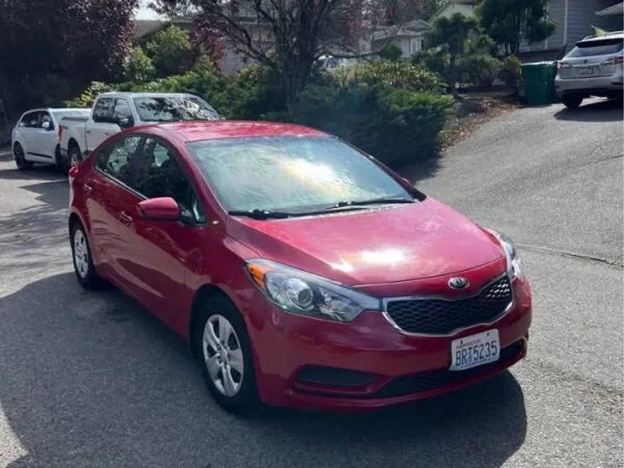 2016 Kia Forte LX photo 1