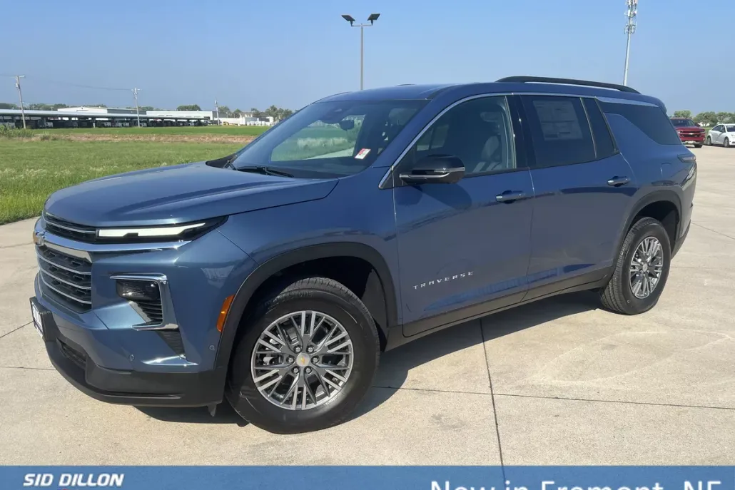 2026 Chevrolet Traverse photo 1
