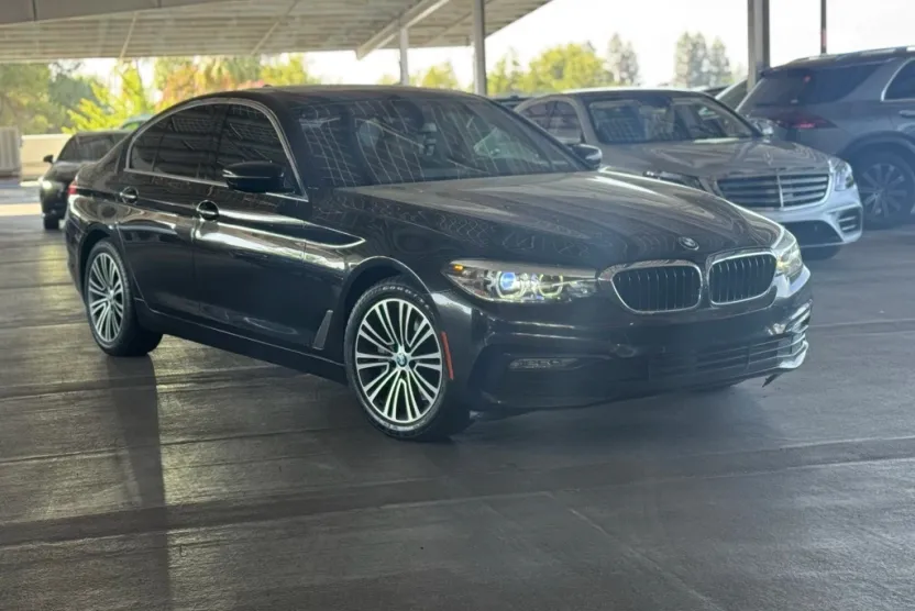 2018 Bmw 530i Sedan photo 1