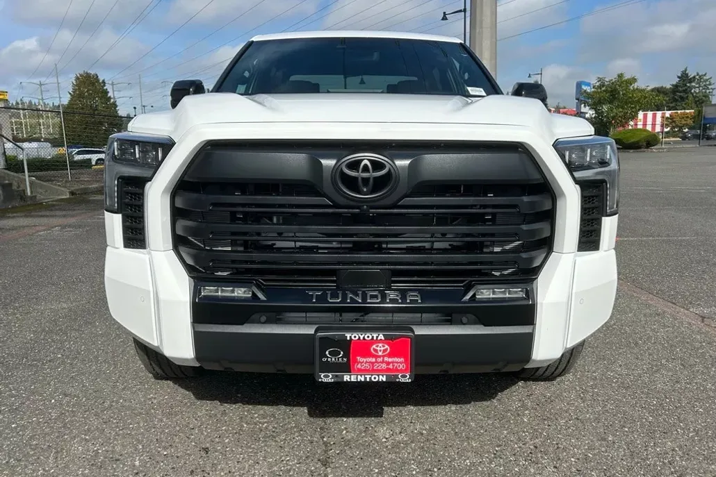 2026 Toyota Tundra Limited CrewMax photo 1