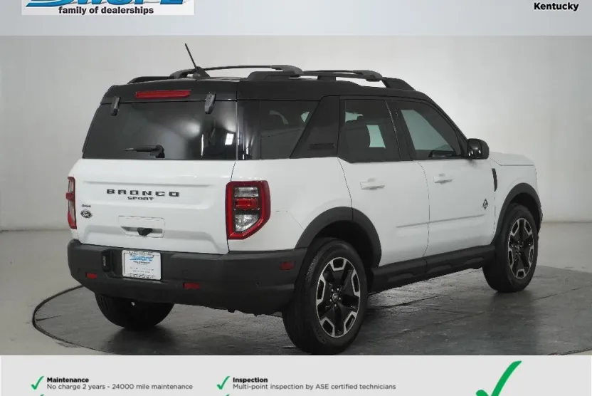 2021 Ford Bronco Sport Outer Banks photo 1