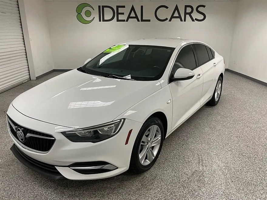 2019 Buick Regal Sportback Preferred photo 1