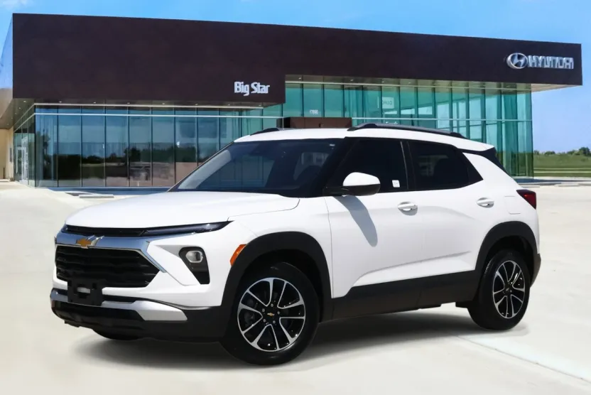2024 Chevrolet Trailblazer LT photo 1