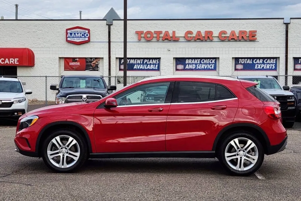 2015 Mercedes Benz GLA 4MATIC photo 1