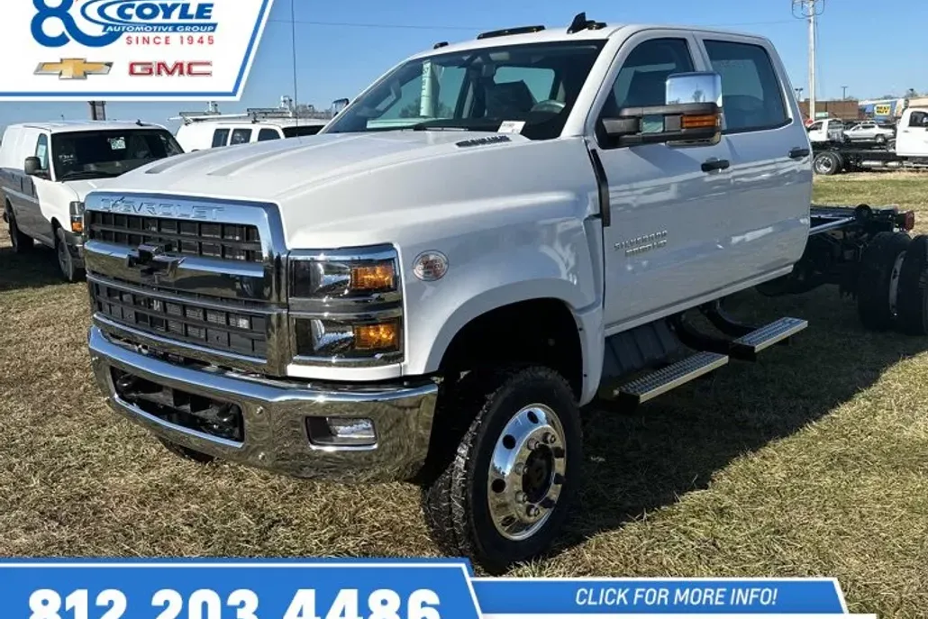 2024 Chevrolet Silverado 5500HD Work Truck photo 1