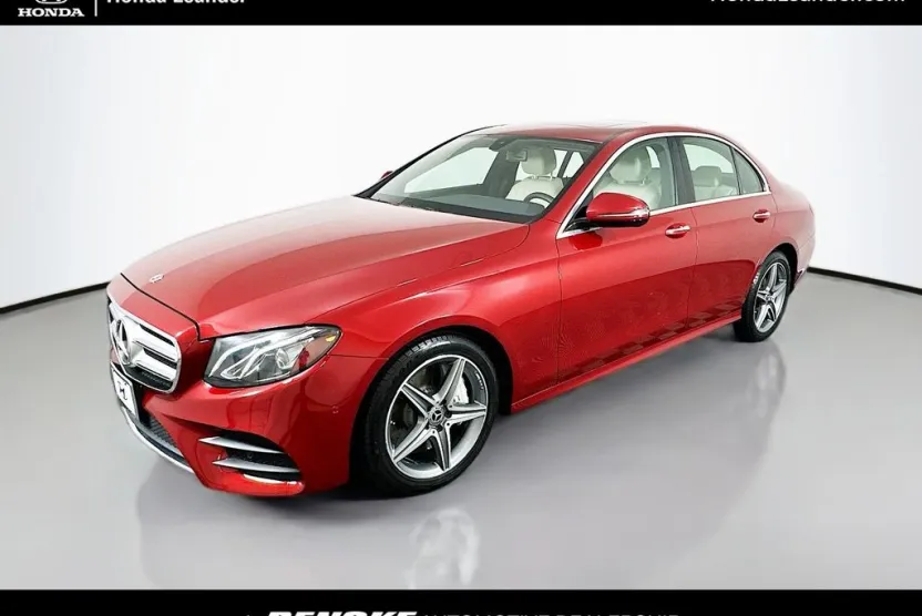 2018 Mercedes Benz E 300 photo 1