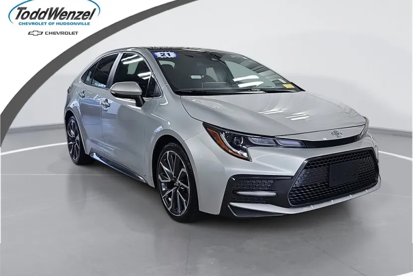 2021 Toyota Corolla SE photo 1