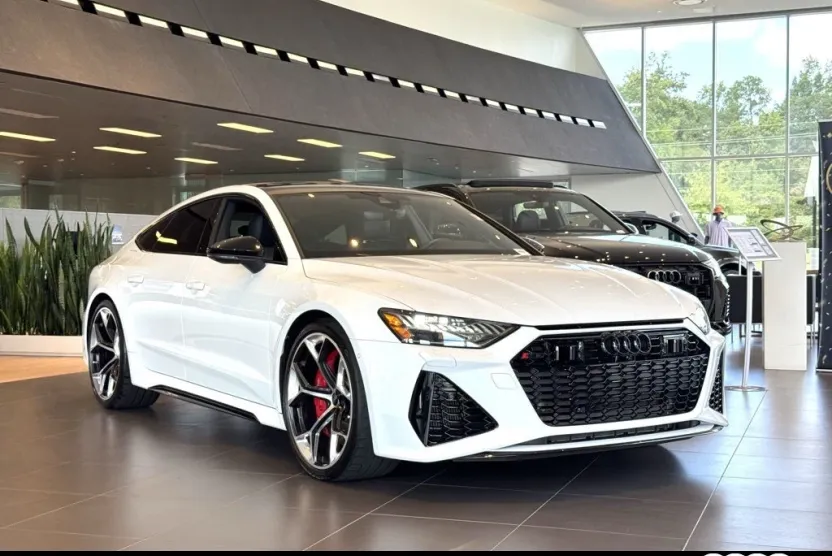 2024 Audi RS 7 Performance Base photo 1