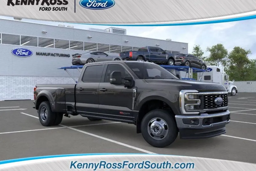 2025 Ford F-350 Lariat photo 1