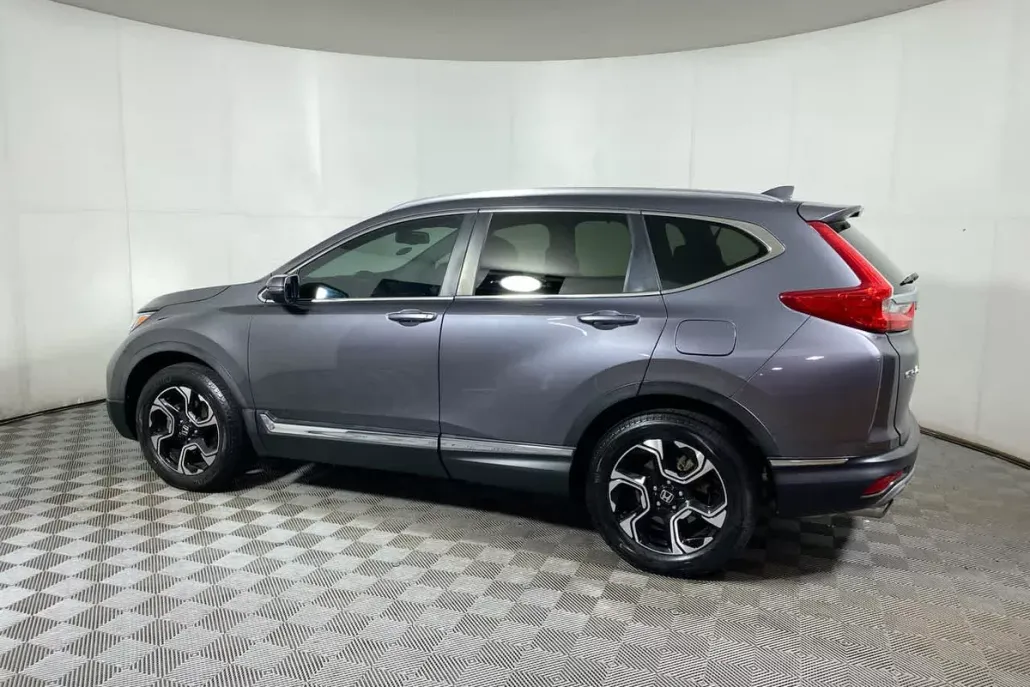 2018 Honda CR-V Touring photo 1