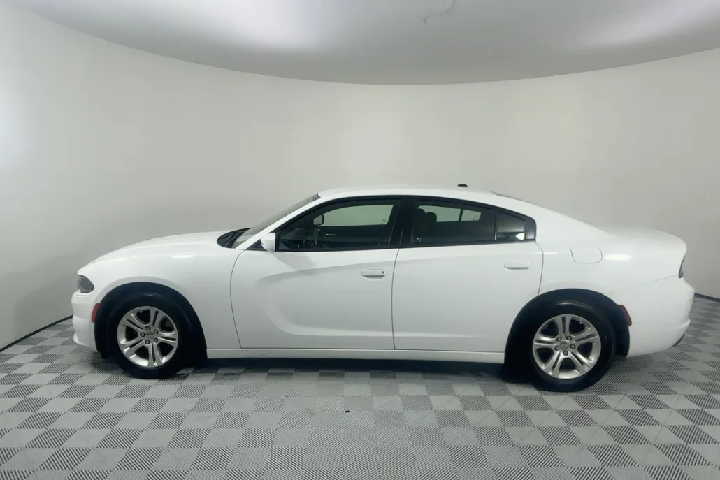 2022 Dodge Charger SXT photo 1
