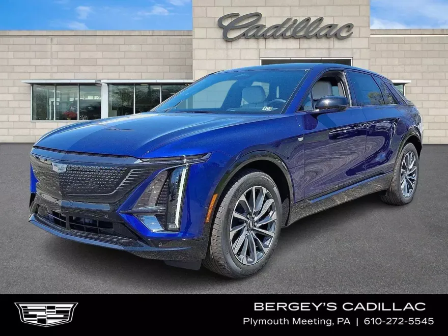 2025 Cadillac Lyriq Sport photo 1