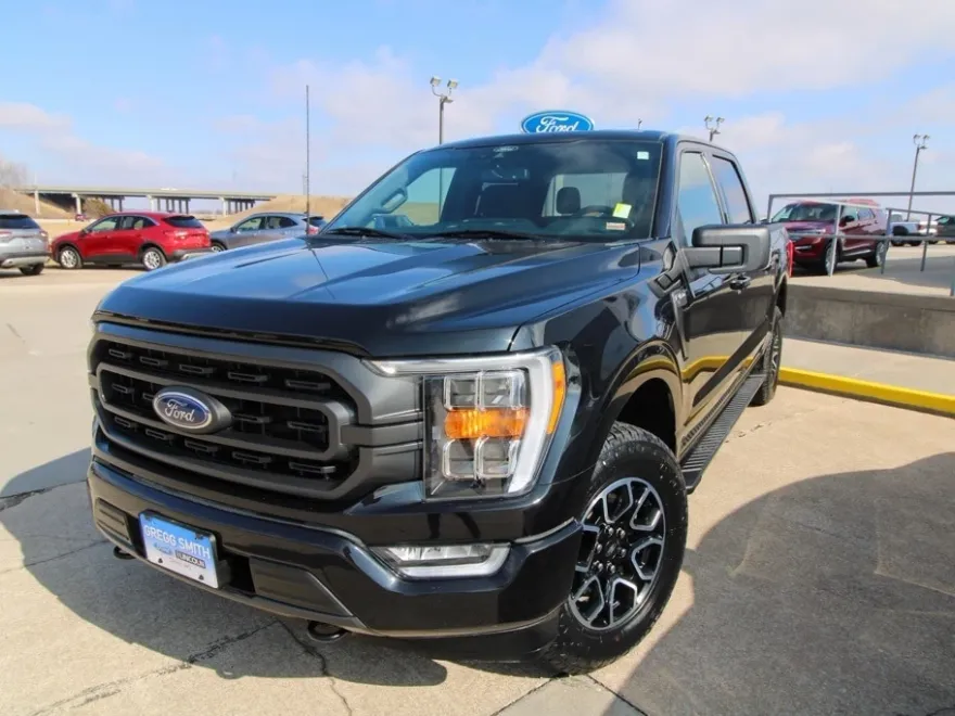 2022 Ford F-150 XLT photo 1